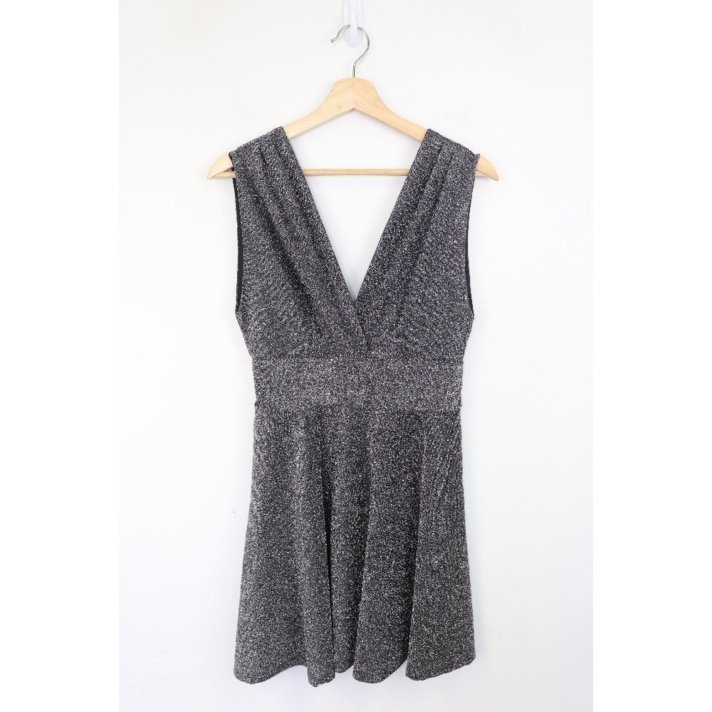 NWT Fraiche by J Metallic Shimmer Deep V-Neck Fit & Flare Minidress Silver Black - Picture 3 of 8